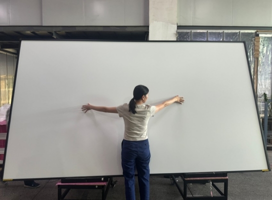 150インチ アカデミックホールのためのインタラクティブなホワイトボード