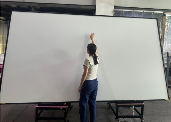 150インチ アカデミックホールのためのインタラクティブなホワイトボード