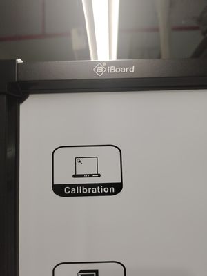 19年の工場卸売りの広い視野角のストレージ湿度IWBインタラクティブホワイトボード優れた表示効果インタラクティブ電子ホワイトボード10タッチポイントIR赤外線技術