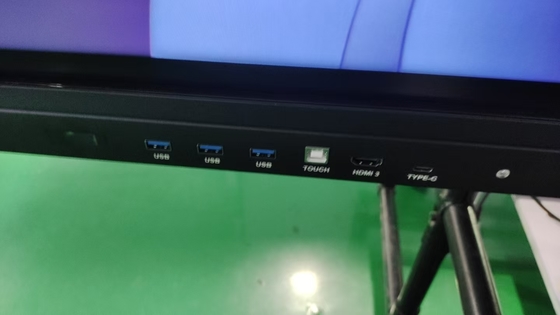 IBoard 工場 卸売 インタラクティブなタッチスクリーン モニター 2mm 正確さ 15W*2 または 20W*2 スピーカーとワイヤレススクリーンプロジェクション インタラクティブなホワイトボード